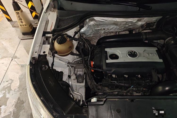 Used Volkswagen Tiguan 2012 1.8TSI Automatic Two-Wheel Drive Urban Edition Engine Bay Right