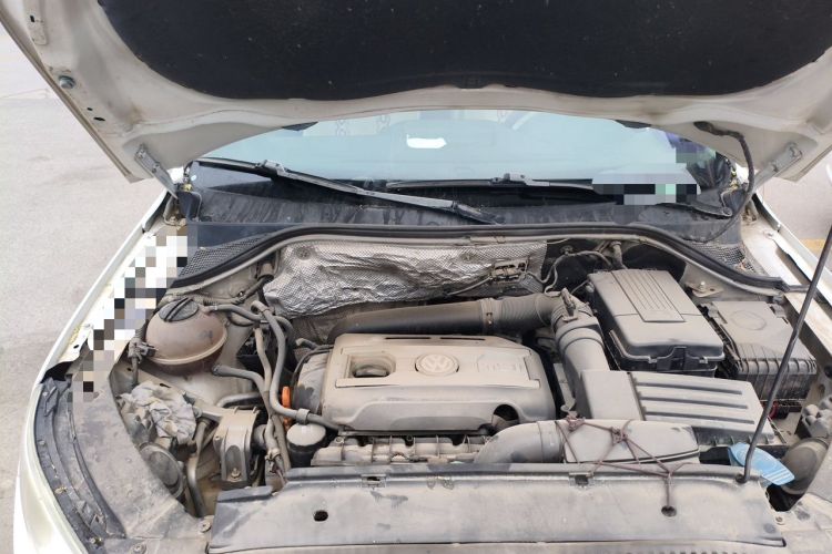 Used Volkswagen Tiguan 2012 2.0 TSI Automatic All-Wheel Drive Flagship Edition Engine Bay Right