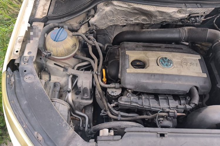 Used Volkswagen Tiguan 2012 1.8TSI Automatic Two-Wheel Drive Elite Edition Engine Bay Right