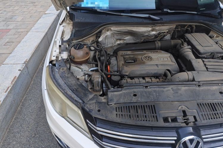 Used Volkswagen Tiguan 2012 1.8TSI Automatic All-Wheel Drive Elite Edition Engine Bay Right