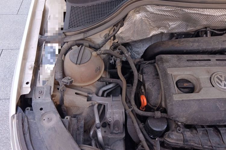 Used Volkswagen Tiguan 2012 1.8TSI Automatic Two-Wheel Drive Elite Edition Engine Bay Right
