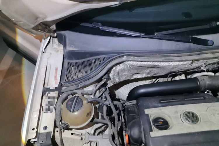 Used Volkswagen Tiguan 2012 1.8TSI Automatic All-Wheel Drive Elite Edition Engine Bay Right