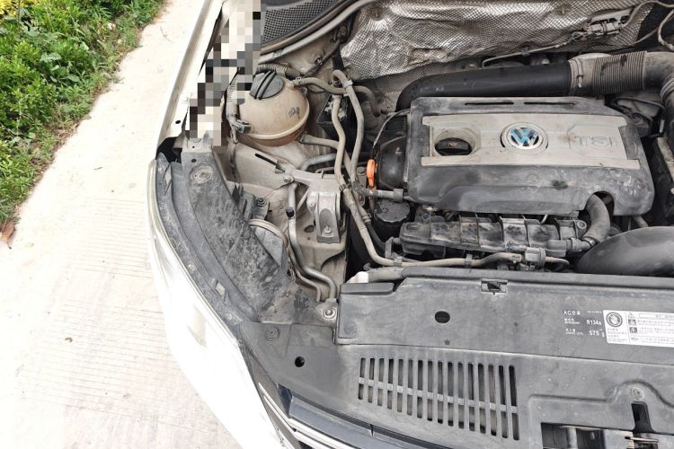 Used Volkswagen Tiguan 2012 1.8TSI Automatic Two-Wheel Drive Elite Edition Engine Bay Right