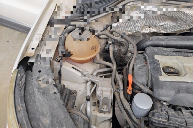 Used Volkswagen Tiguan 2012 1.8TSI Automatic Two-Wheel Drive Elite Edition Engine Bay Right