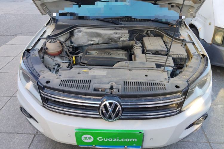 Used Volkswagen Tiguan 2012 2.0 TSI Comfort Edition Engine Bay
