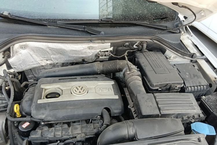Used Volkswagen Tiguan 2012 2.0 TSI Comfort Edition Engine Bay