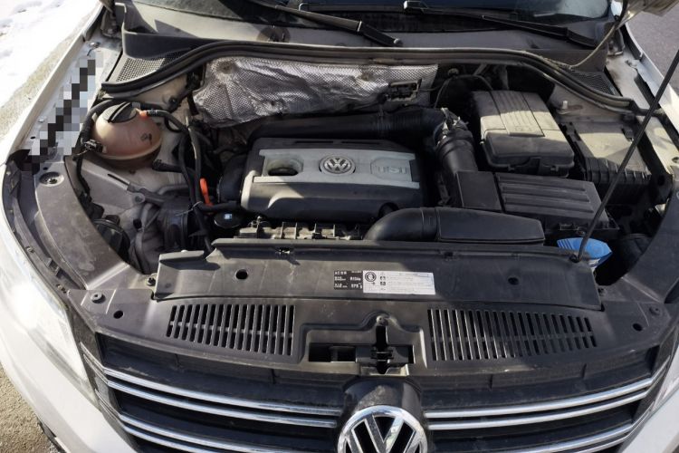 Used Volkswagen Tiguan 2012 1.8TSI Automatic All-Wheel Drive Elite Edition Engine Bay