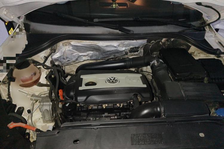 Used Volkswagen Tiguan 2012 1.8TSI Automatic Two-Wheel Drive Trend Edition Engine Bay