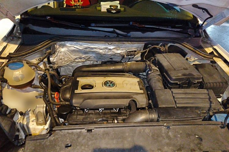 Used Volkswagen Tiguan 2012 1.8TSI Automatic Two-Wheel Drive Elite Edition Engine Bay