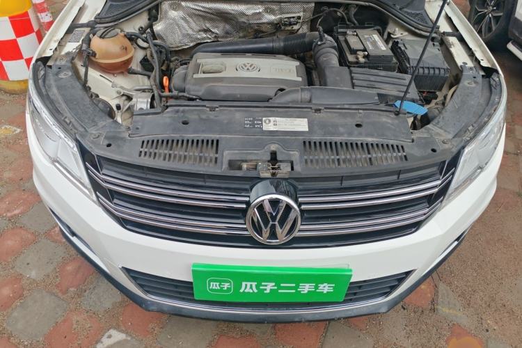Used Volkswagen Tiguan 2012 1.8TSI Automatic Two-Wheel Drive Trend Edition Engine Bay