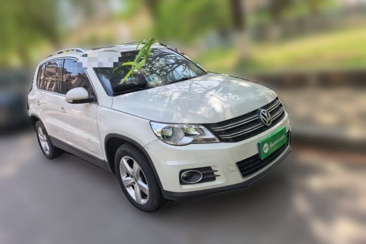 Used Volkswagen Tiguan 2012 1.8TSI Automatic All-Wheel Drive Elite Edition Front Right 45 Deg