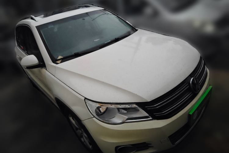 Used Volkswagen Tiguan 2012 1.8TSI Automatic All-Wheel Drive Elite Edition Front Right 45 Deg
