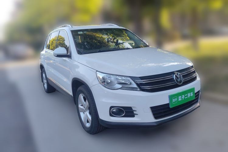 Used Volkswagen Tiguan 2012 1.8TSI Automatic All-Wheel Drive Elite Edition Front Right 45 Deg