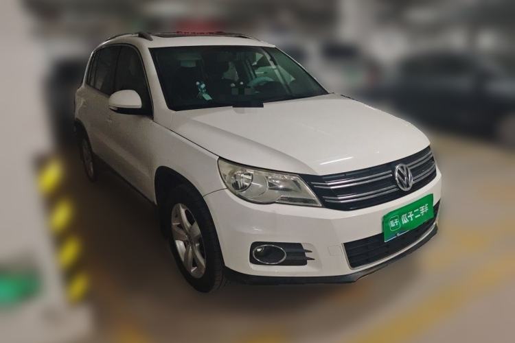 Used Volkswagen Tiguan 2012 1.8TSI Automatic All-Wheel Drive Elite Edition Front Right 45 Deg