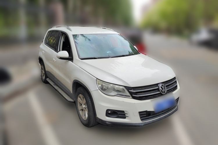 Used Volkswagen Tiguan 2012 1.8TSI Manual Two-Wheel Drive Urban Edition Front Right 45 Deg
