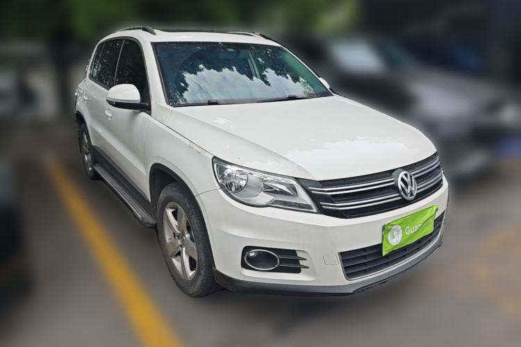 Used Volkswagen Tiguan 2012 1.8TSI Automatic All-Wheel Drive Elite Edition Front Right 45 Deg