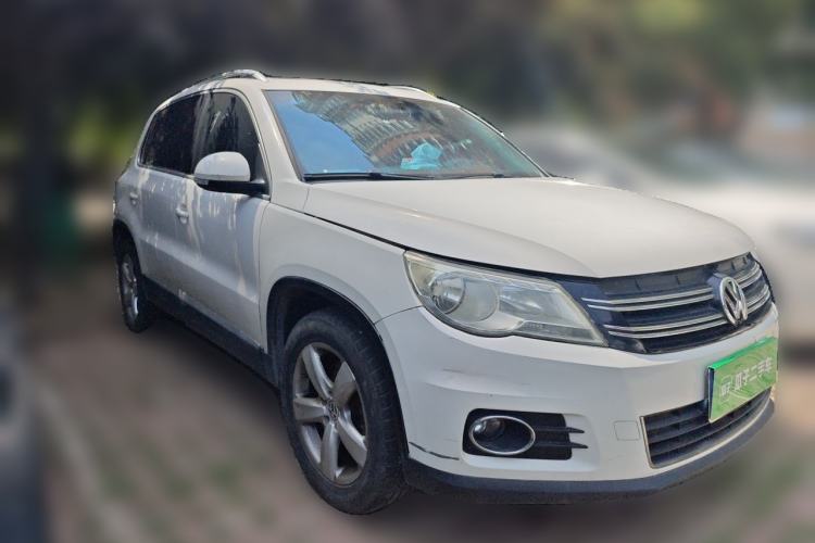 Used Volkswagen Tiguan 2012 1.8TSI Automatic All-Wheel Drive Elite Edition Front Right 45 Deg