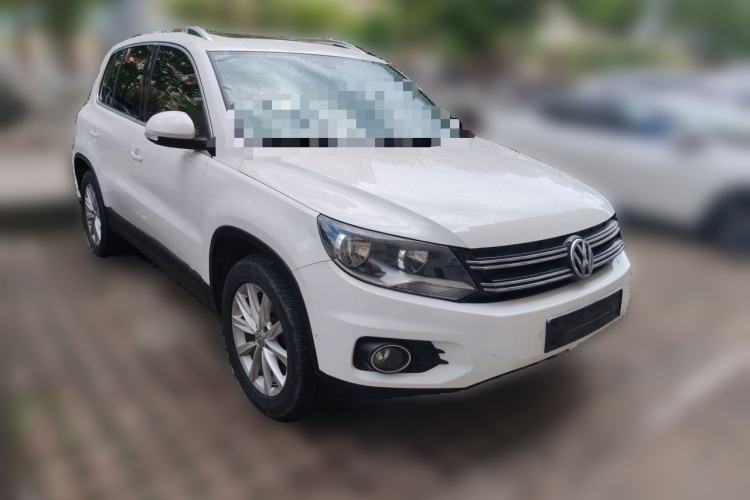 Used Volkswagen Tiguan 2012 2.0 TSI Comfort Edition Front Right 45 Deg