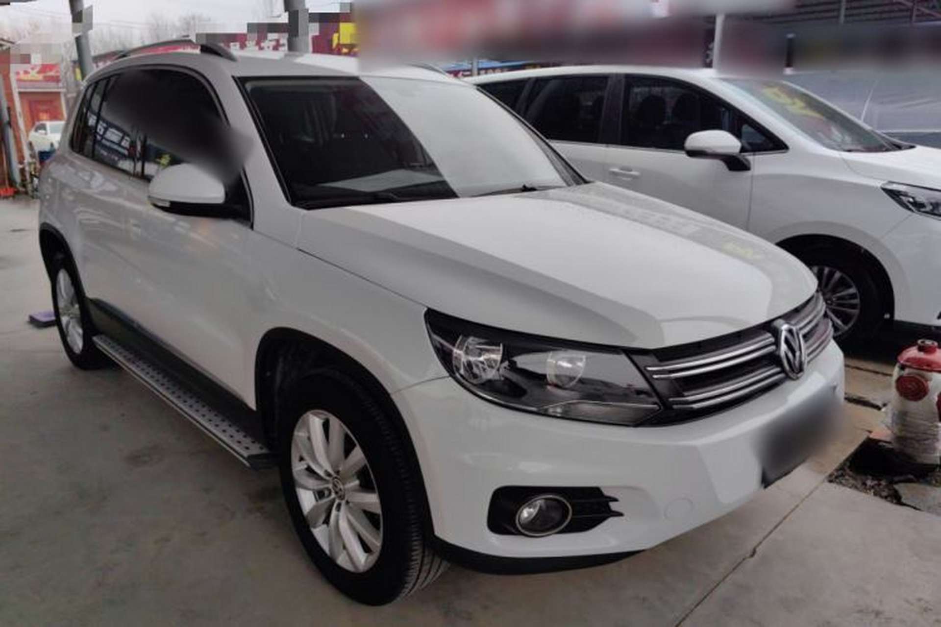 Used Volkswagen Tiguan 2012 2.0 TSI Comfort Edition Front Right 45 Deg