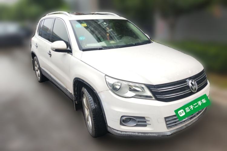 Used Volkswagen Tiguan 2012 1.8TSI Automatic All-Wheel Drive Elite Edition Front Right 45 Deg