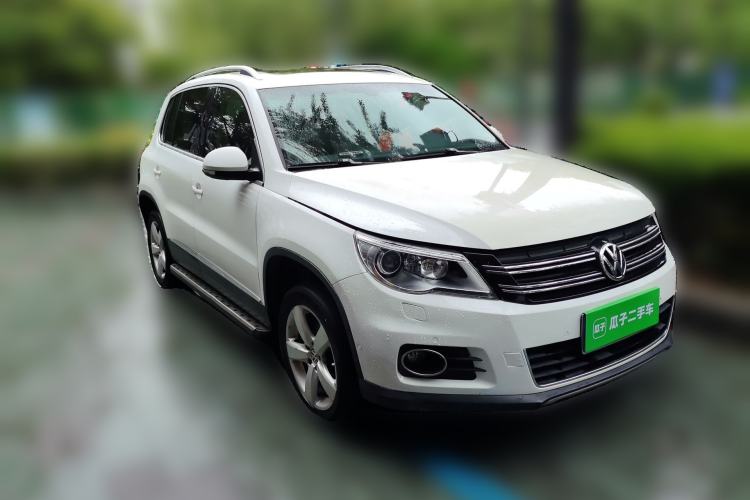 Used Volkswagen Tiguan 2012 1.8TSI Automatic Two-Wheel Drive Elite Edition Front Right 45 Deg