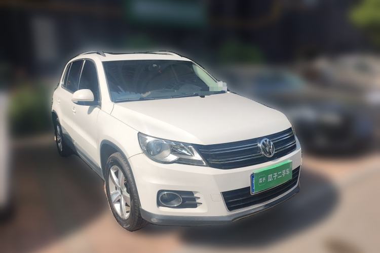 Used Volkswagen Tiguan 2012 1.8TSI Automatic All-Wheel Drive Elite Edition Front Right 45 Deg