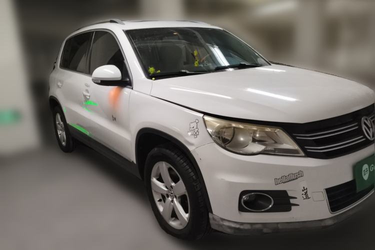 Used Volkswagen Tiguan 2012 2.0 TSI Automatic All-Wheel Drive Elite Edition Front Right 45 Deg