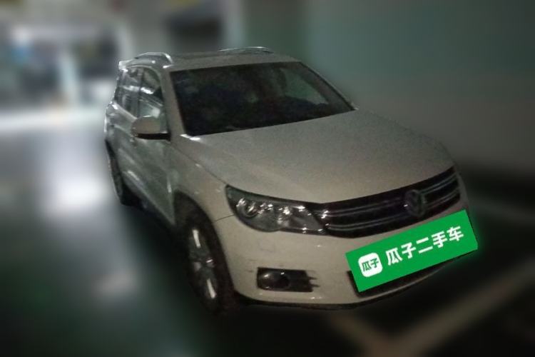 Used Volkswagen Tiguan 2012 2.0 TSI Automatic All-Wheel Drive Flagship Edition Front Right 45 Deg