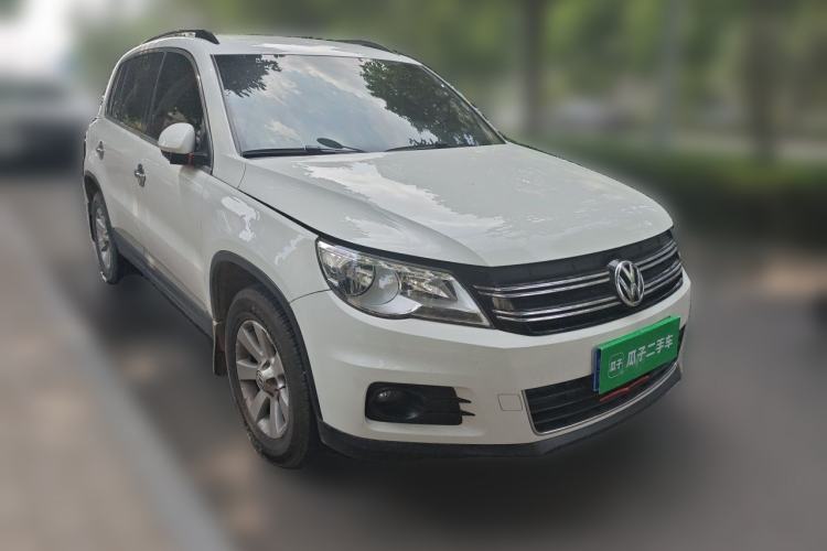 Used Volkswagen Tiguan 2012 1.8TSI Automatic All-Wheel Drive Fashion Edition Front Right 45 Deg