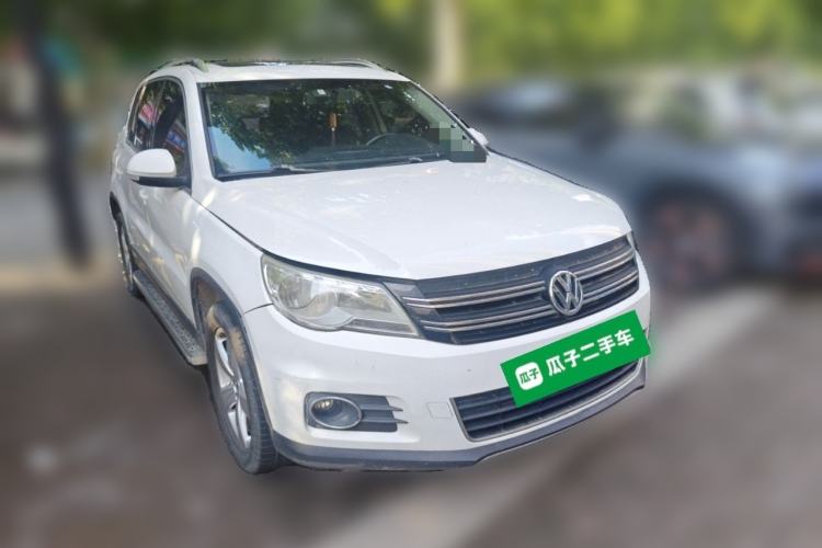 Used Volkswagen Tiguan 2012 1.8TSI Automatic All-Wheel Drive Elite Edition Front Right 45 Deg