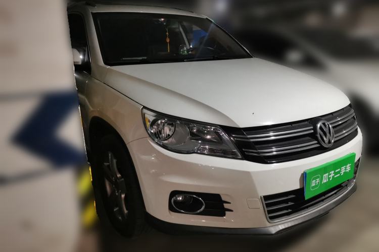 Used Volkswagen Tiguan 2012 1.8TSI Automatic Two-Wheel Drive Elite Edition Front Right 45 Deg