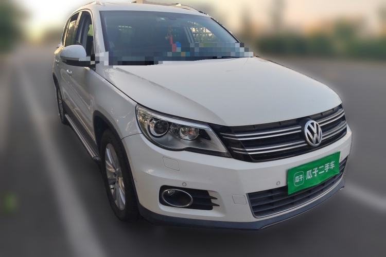 Used Volkswagen Tiguan 2012 2.0 TSI Automatic All-Wheel Drive Flagship Edition Front Right 45 Deg