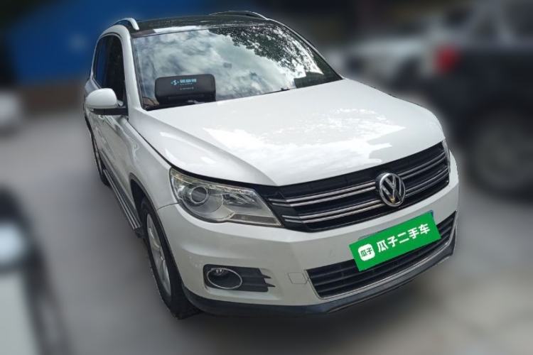 Used Volkswagen Tiguan 2012 2.0 TSI Automatic All-Wheel Drive Elite Edition Front Right 45 Deg