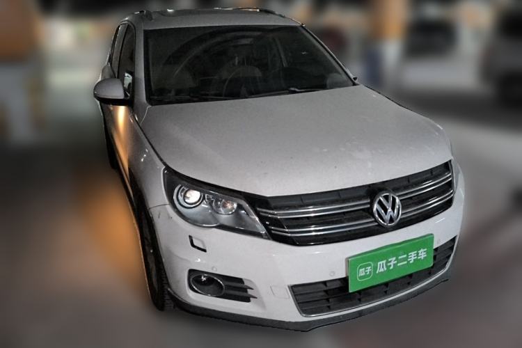 Used Volkswagen Tiguan 2012 2.0 TSI Automatic All-Wheel Drive Flagship Edition Front Right 45 Deg