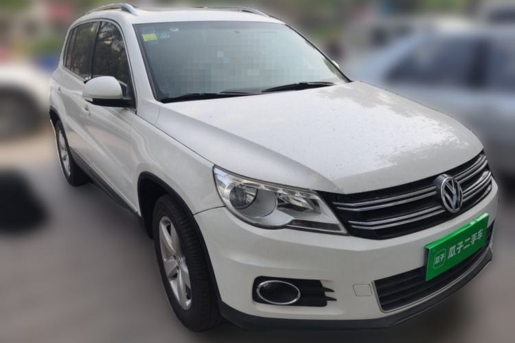 Used Volkswagen Tiguan 2012 2.0 TSI Automatic All-Wheel Drive Elite Edition Front Right 45 Deg