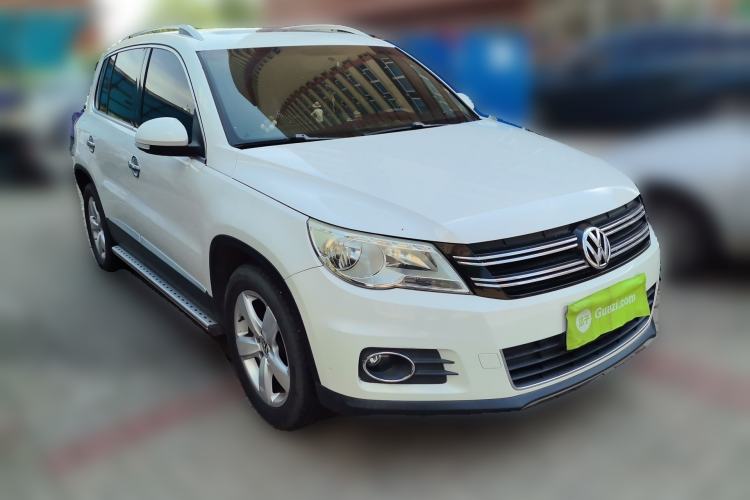 Used Volkswagen Tiguan 2012 1.8TSI Automatic All-Wheel Drive Elite Edition Front Right 45 Deg