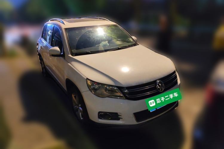 Used Volkswagen Tiguan 2012 1.8TSI Automatic All-Wheel Drive Elite Edition Front Right 45 Deg