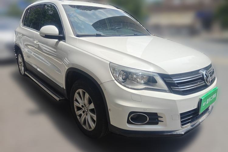 Used Volkswagen Tiguan 2012 2.0 TSI Automatic All-Wheel Drive Flagship Edition Front Right 45 Deg