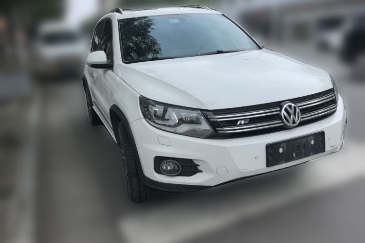 Used Volkswagen Tiguan 2012 2.0 TSI Luxury Edition Front Right 45 Deg