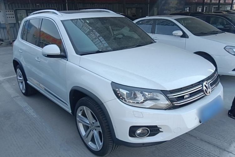Used Volkswagen Tiguan 2012 2.0 TSI Comfort Edition Front Right 45 Deg