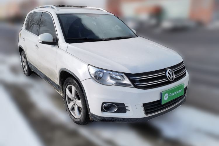Used Volkswagen Tiguan 2012 1.8TSI Automatic All-Wheel Drive Elite Edition Front Right 45 Deg