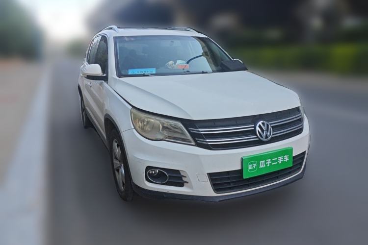 Used Volkswagen Tiguan 2012 1.8TSI Automatic All-Wheel Drive Elite Edition Front Right 45 Deg