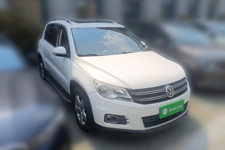 Used Volkswagen Tiguan 2012 1.8TSI Automatic All-Wheel Drive Elite Edition Front Right 45 Deg