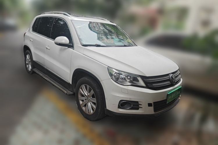 Used Volkswagen Tiguan 2012 2.0 TSI Automatic All-Wheel Drive Flagship Edition Front Right 45 Deg