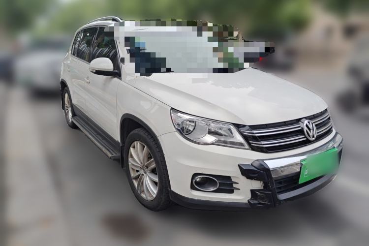 Used Volkswagen Tiguan 2012 2.0 TSI Automatic All-Wheel Drive Elite Edition Front Right 45 Deg