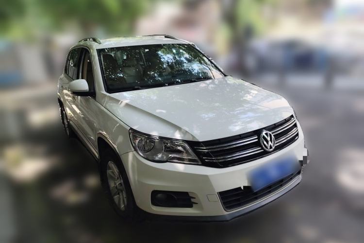 Used Volkswagen Tiguan 2012 1.8TSI Manual Two-Wheel Drive Urban Edition Front Right 45 Deg