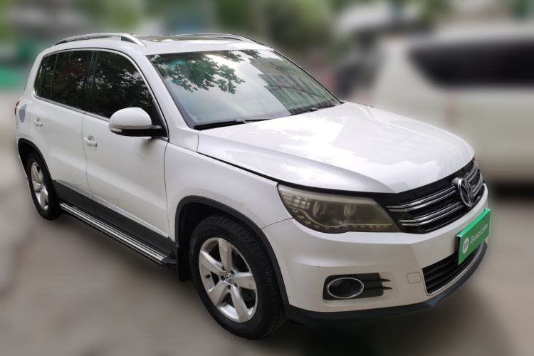 Used Volkswagen Tiguan 2012 2.0 TSI Automatic All-Wheel Drive Elite Edition Front Right 45 Deg