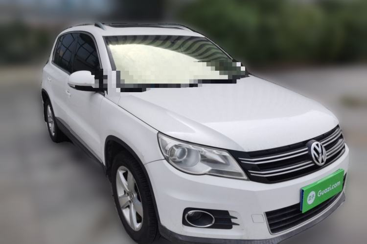 Used Volkswagen Tiguan 2012 1.8TSI Automatic All-Wheel Drive Elite Edition Front Right 45 Deg