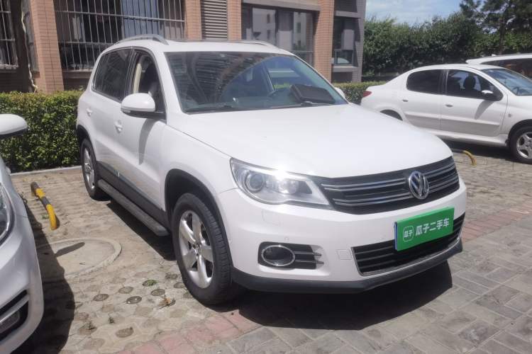 Used Volkswagen Tiguan 2012 1.8TSI Automatic Two-Wheel Drive Zhaoshi Edition Front Right 45 Deg