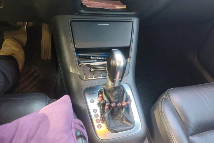 Used Volkswagen Tiguan 2012 1.8TSI Automatic All-Wheel Drive Elite Edition Gear Lever